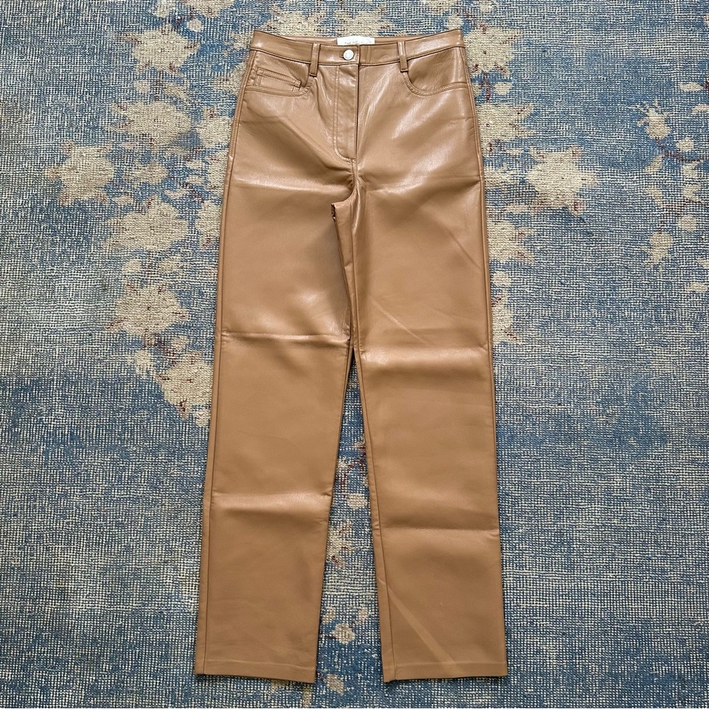 Aritzia Wilfred The Melina™ Faux Leather Straight Pant in Constant Camel 4 - Picture 6 of 9